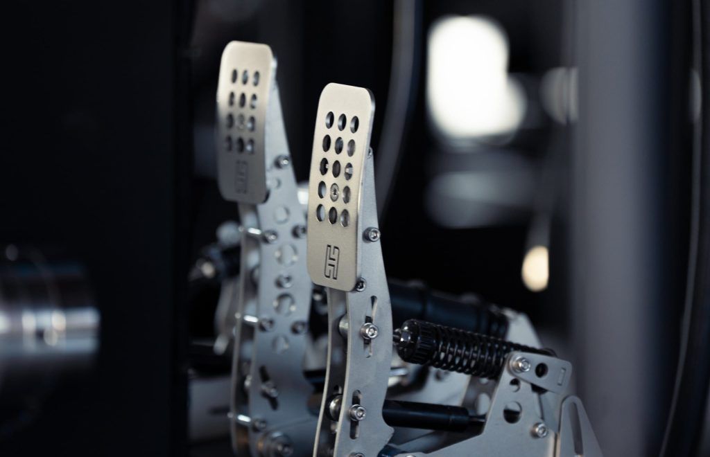 Flatout sim racing venue and hardware